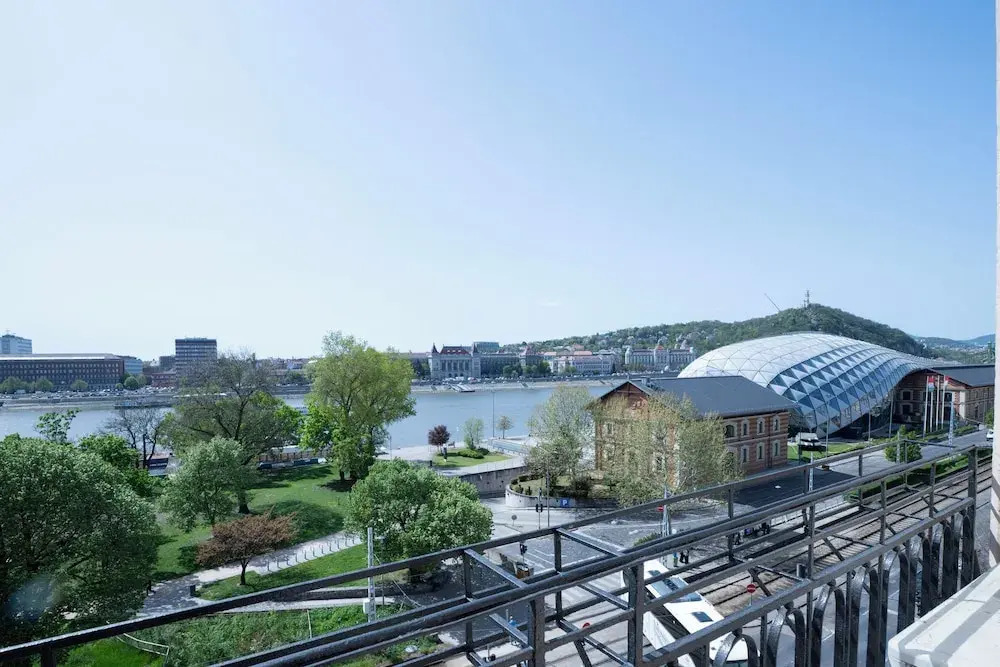 Aurelia Suite – Spacious W/ Ac & Danube View