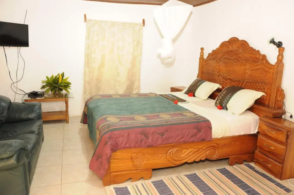 Leybato Beach Hotel