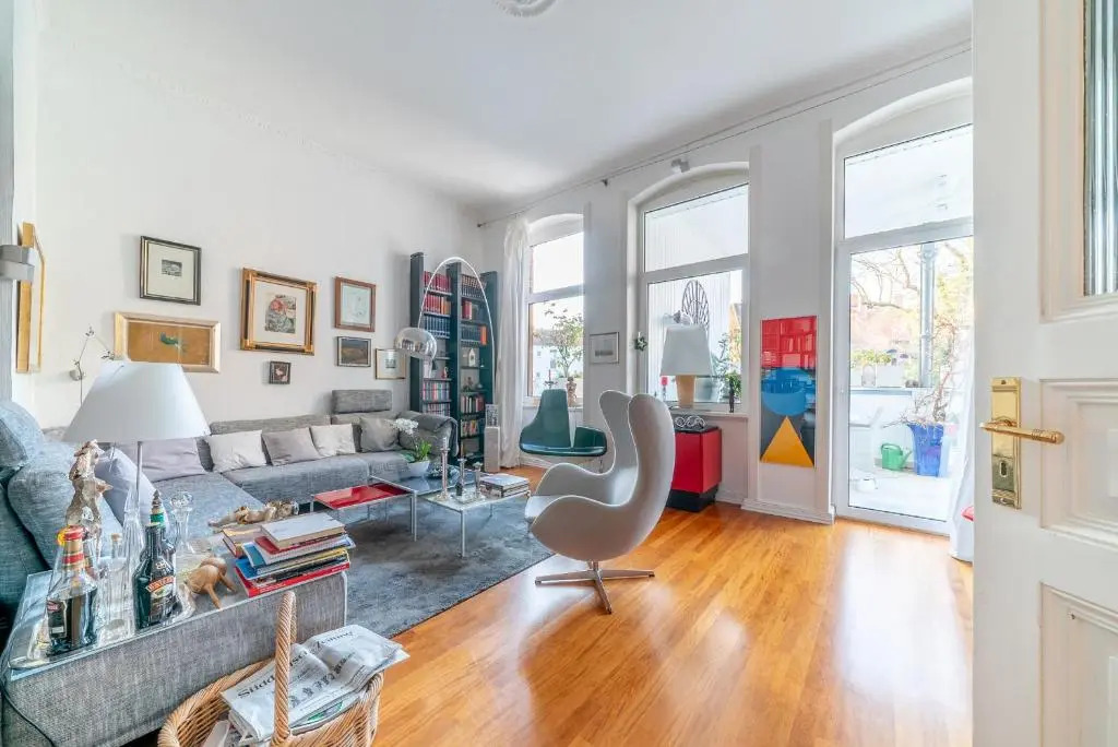 Id 6750 | Private Apartment