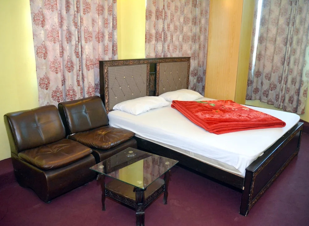 Kulsoom hotel