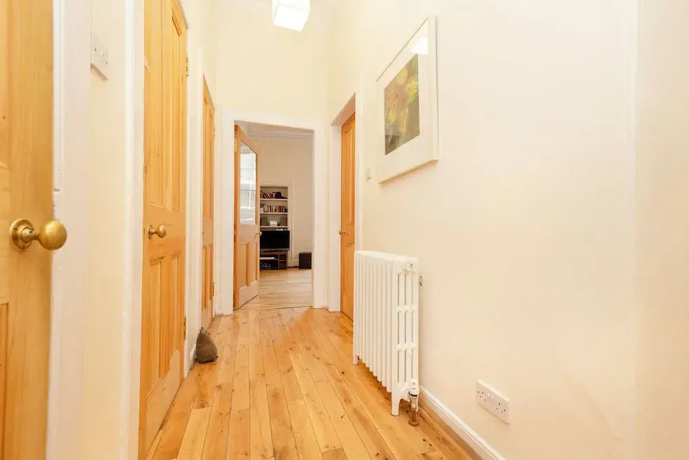 JOIVY Diagon Alley Apartment