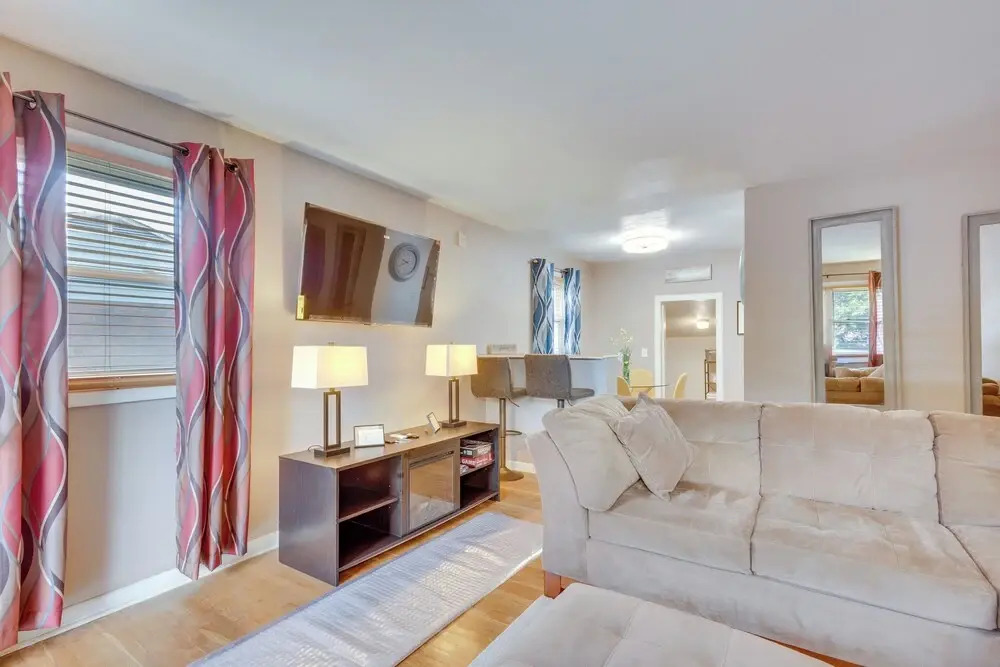 4 Mi to Dtwn: Home w/ Fenced Yard in Portsmouth!