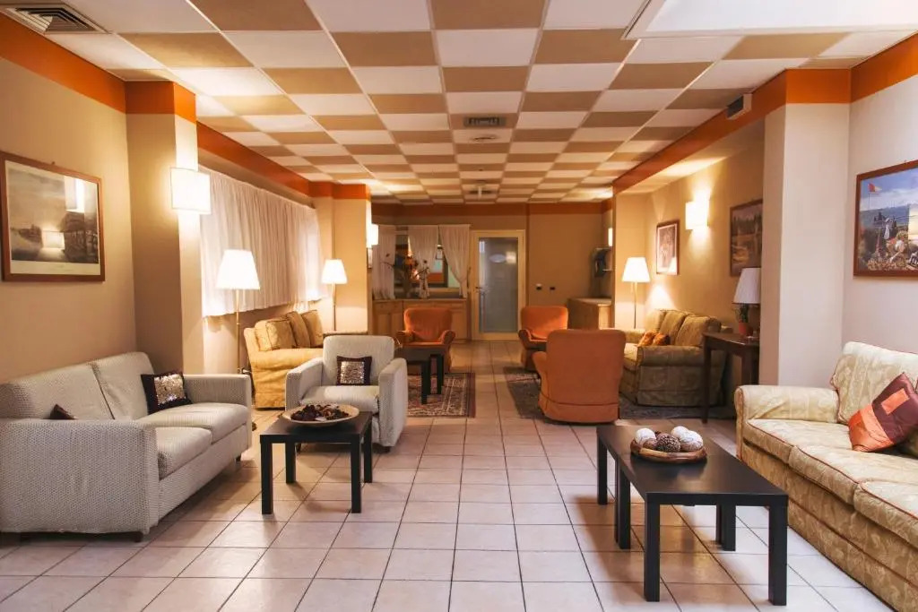 Hotel Clementi