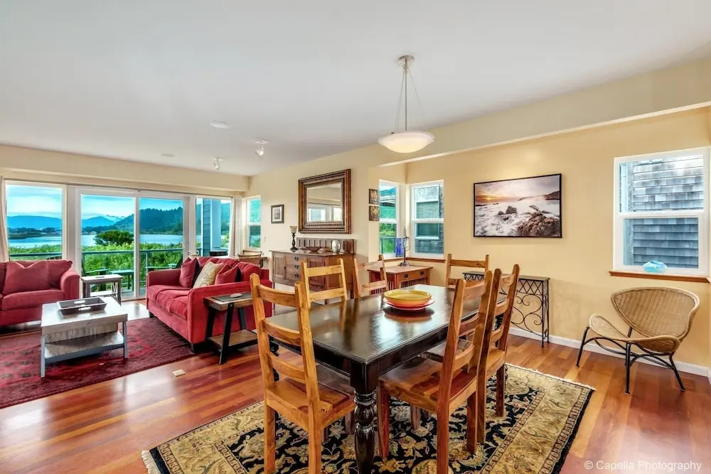 Lakeside Haven 3 Bedroom Townhouse