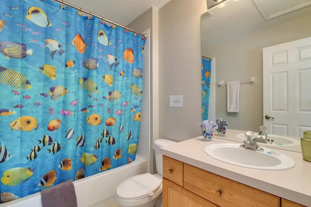 5 Mi to Disney Parks: Family Home w/ Resort Perks!