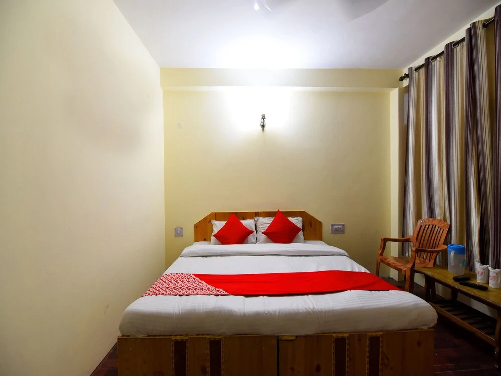 OYO 13871 Home Studio Cottage Kanyal Road