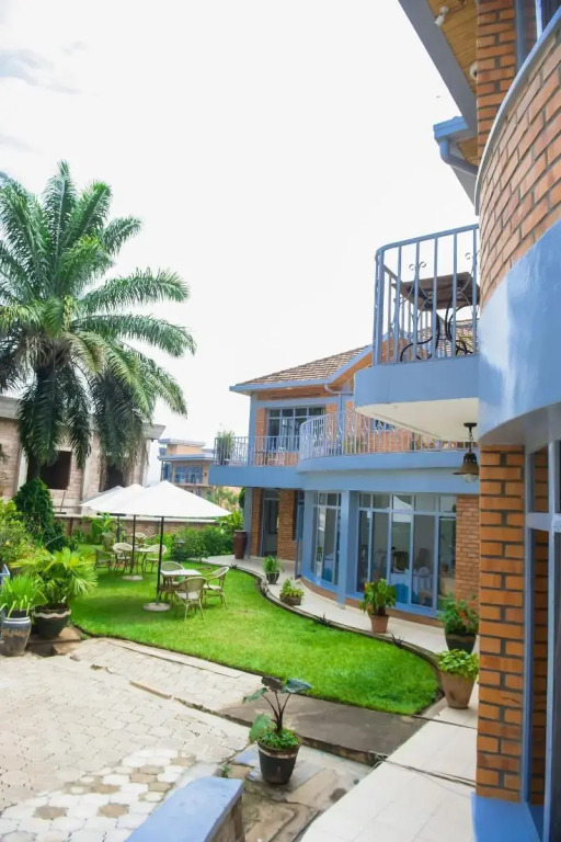 One Click Hotel