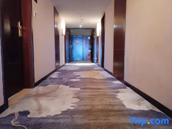 Zhongjiang Wucheng Homeland Hotel