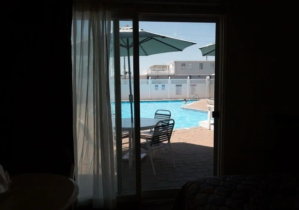 The Boulevard Hotel