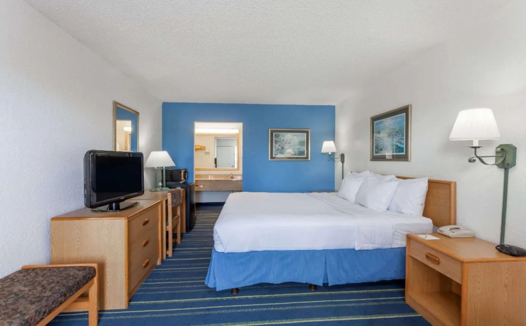 Days Inn West Palm Beach