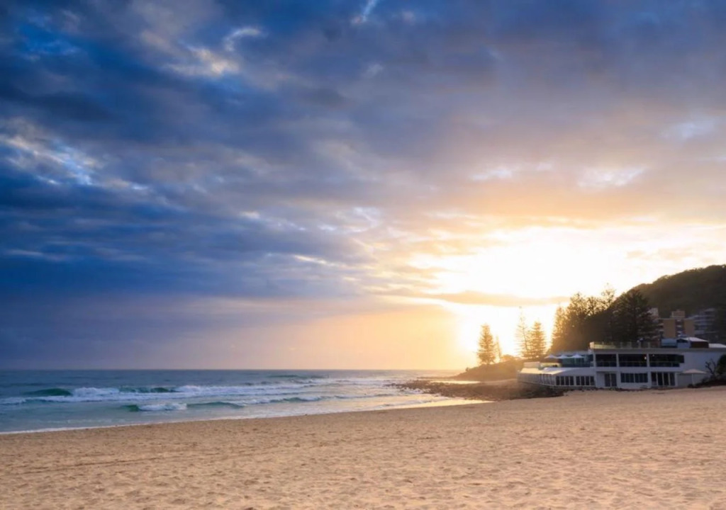 Boardwalk Burleigh Beach - Official