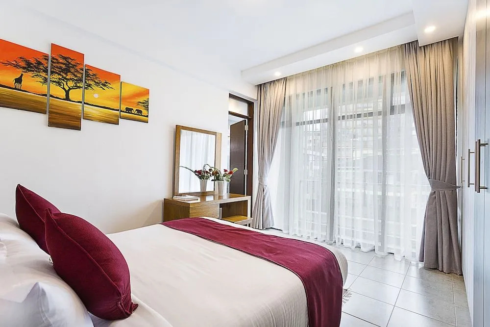 LAziz Suites - Near Aga Khan Hospital