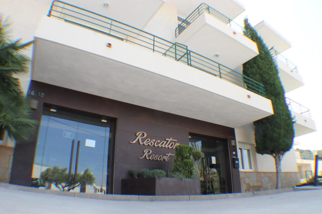 Rescator Resort 330 in Roses