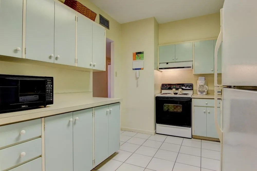 Channelview 204