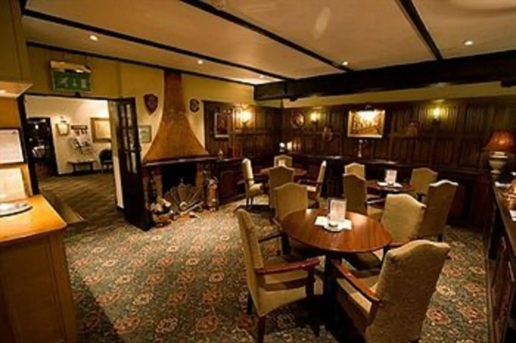 Warren Lodge