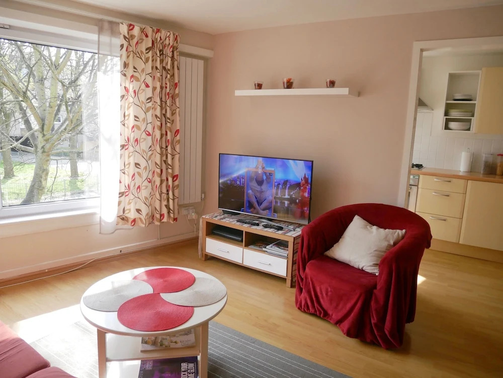 Bright 2 Double Bedrooms Apartment