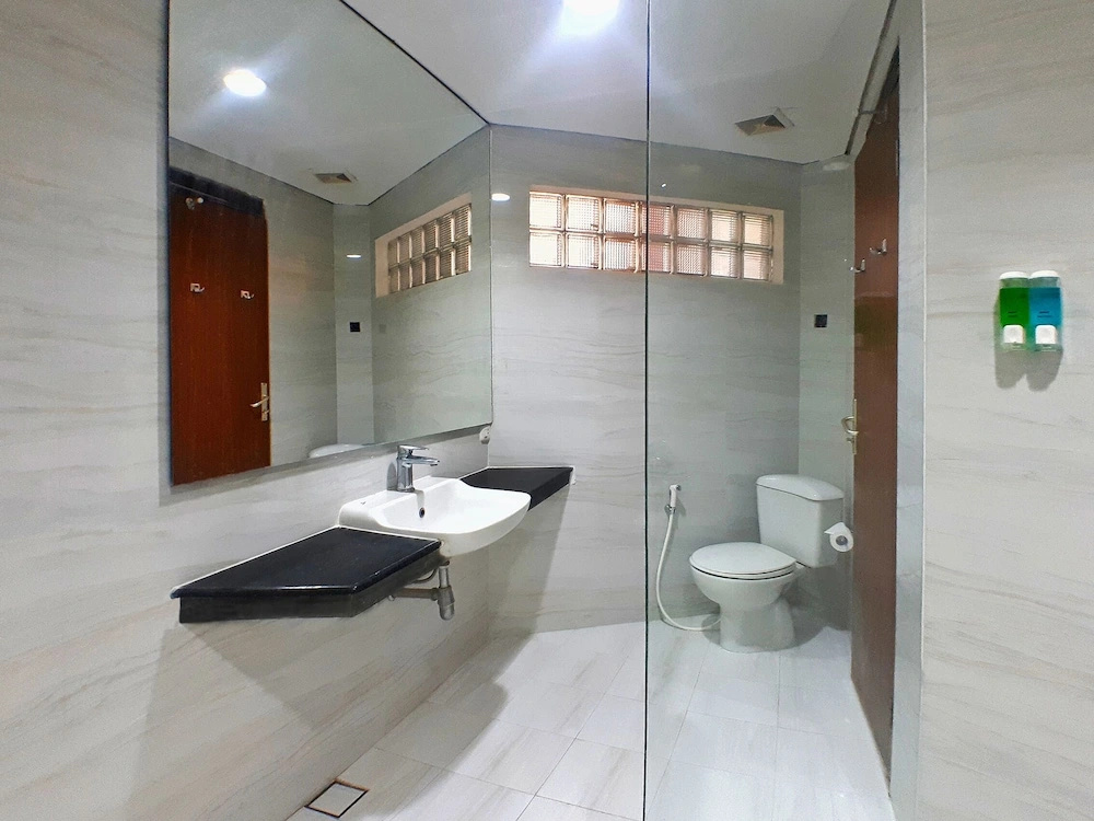 Villa 4-BR Klub Bunga No. 8 Batu Malang
