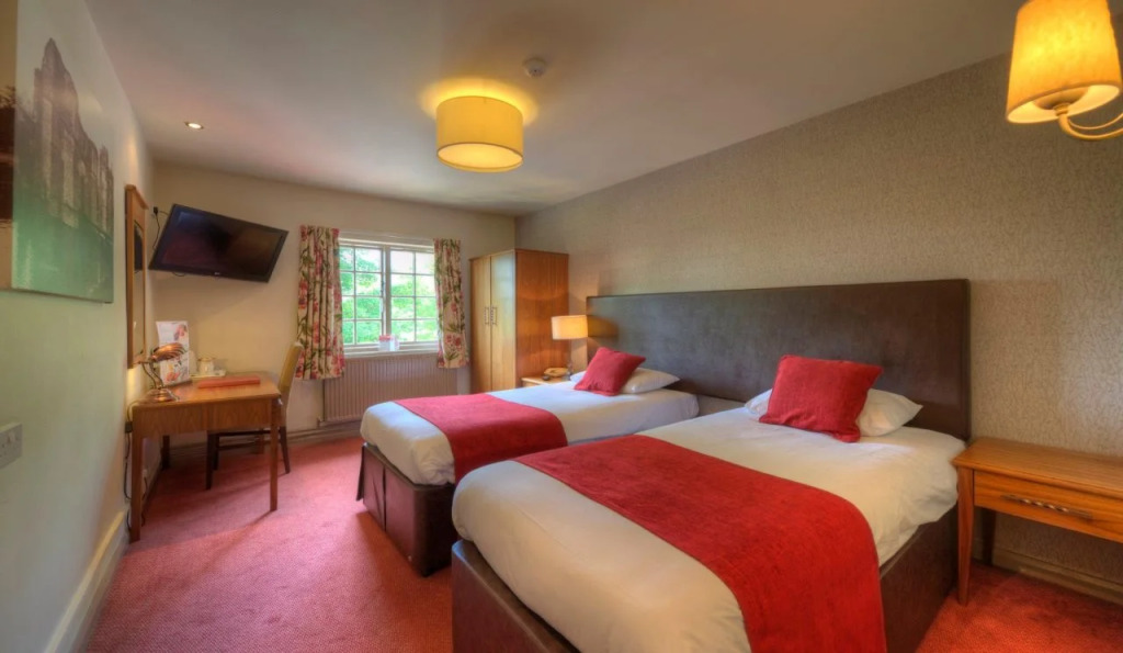 Castle Hotel by Chef & Brewer Collection
