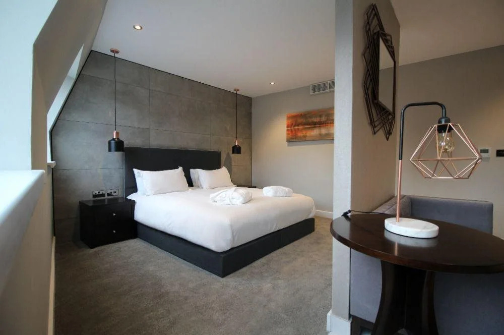 Mansio Suites Park Square