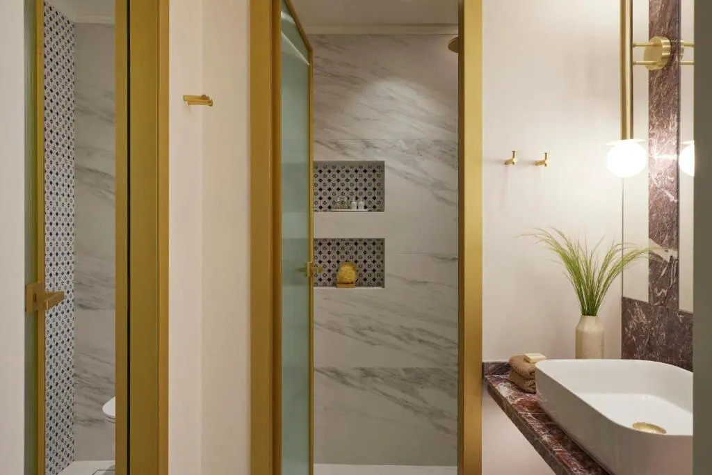 Orloff Legacy Suites Hydra
