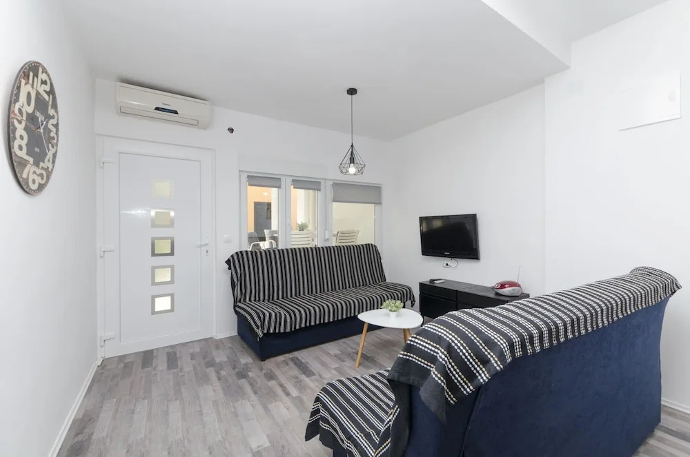 Apartment Božidar