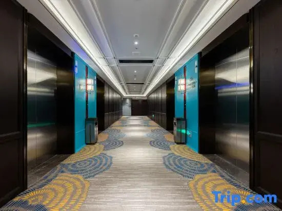 Till Bright Hotel (Changsha Wuyi Square Peiyuanqiao Metro Station Branch)
