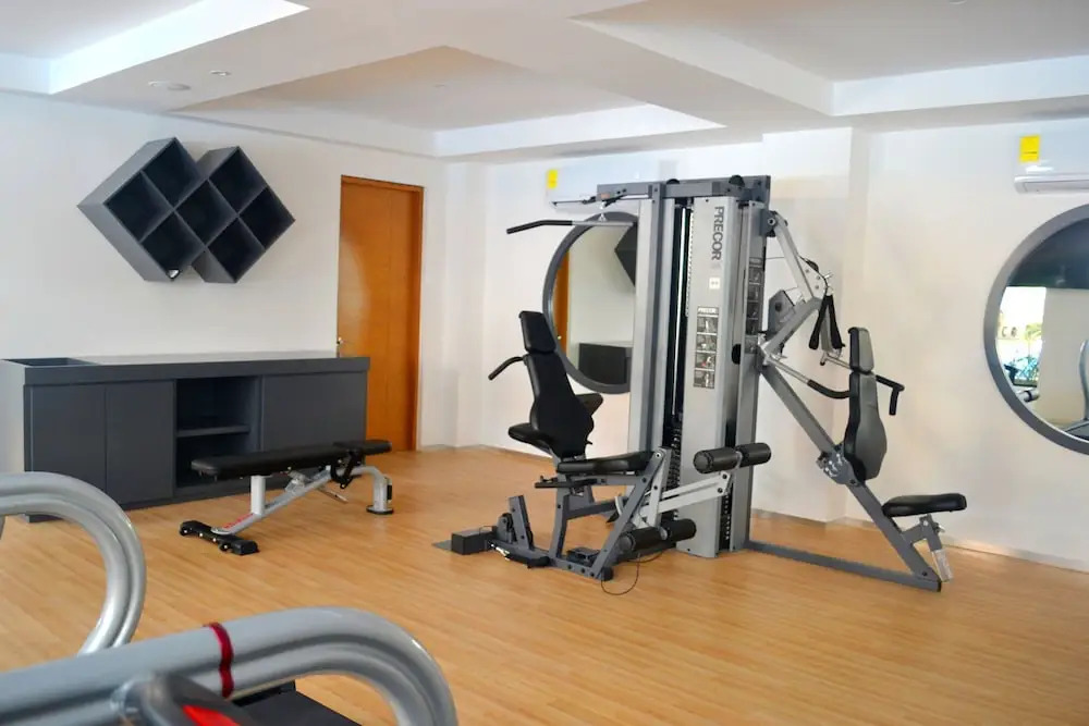 Modern Department With the Best Location, Skybar & Gym