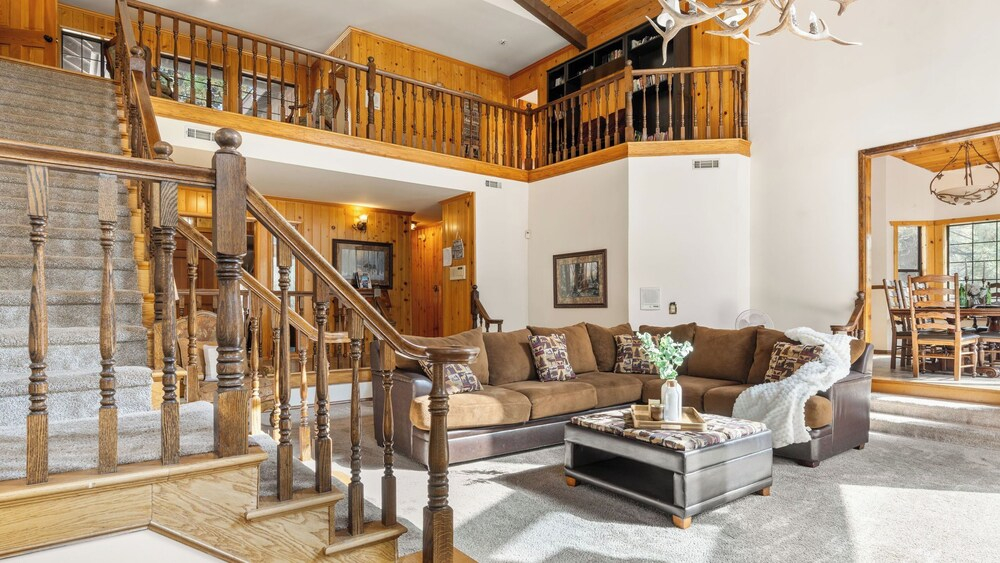 Lakeview Cabin w/ Game Room & Deck Near Ski Slopes & Trails Sleeps 16 Waterview by Avantstay