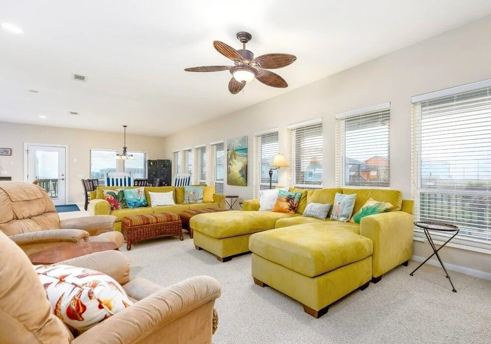 My Favorite Beach House 3 Bedroom Home by RedAwning