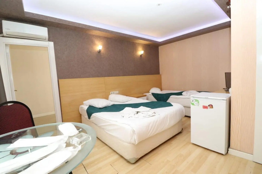 Pera City Hotel