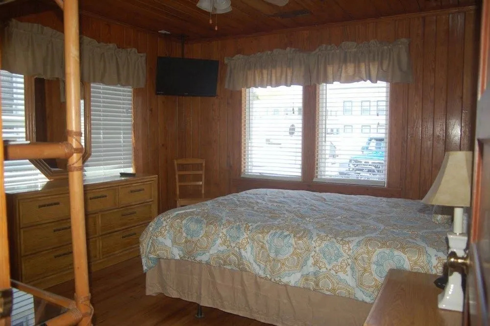 White Cap - 5 Br Home