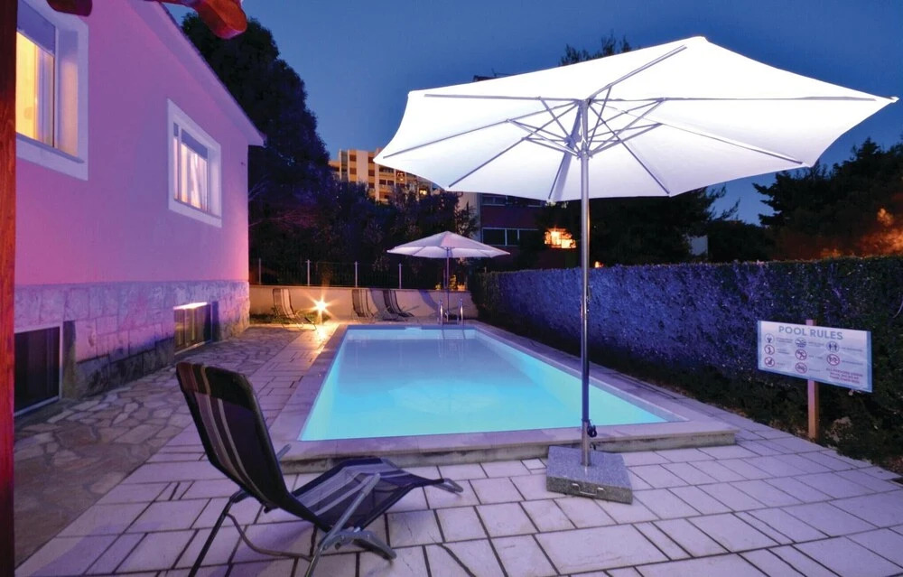 Nice Home in Split With Wifi and 4 Bedrooms