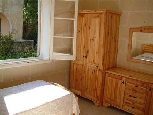 Odysseus Court Gozo