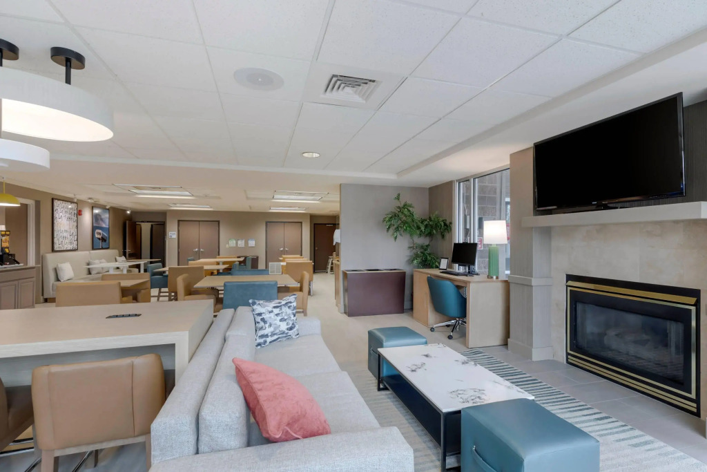 Comfort Inn & Suites Boulder
