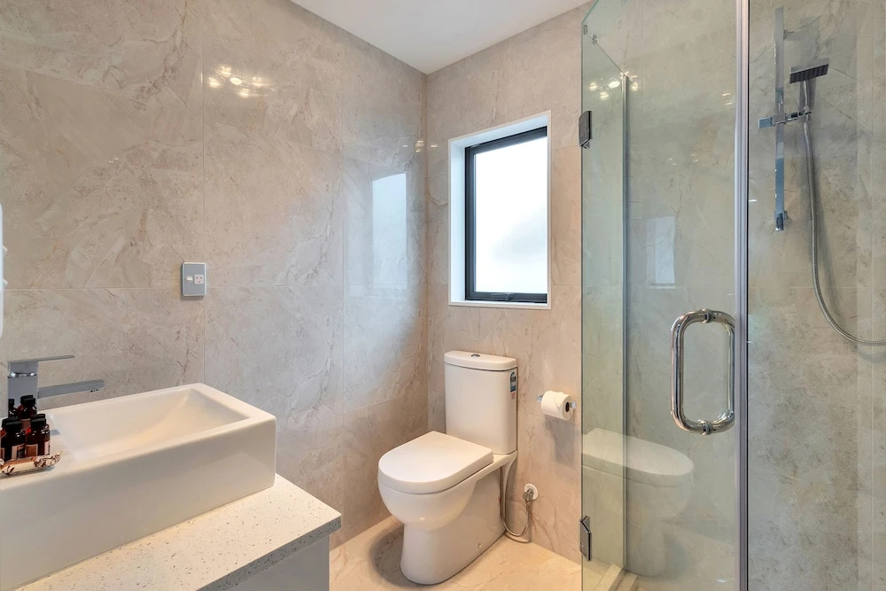 Superb Holiday Home near Airport