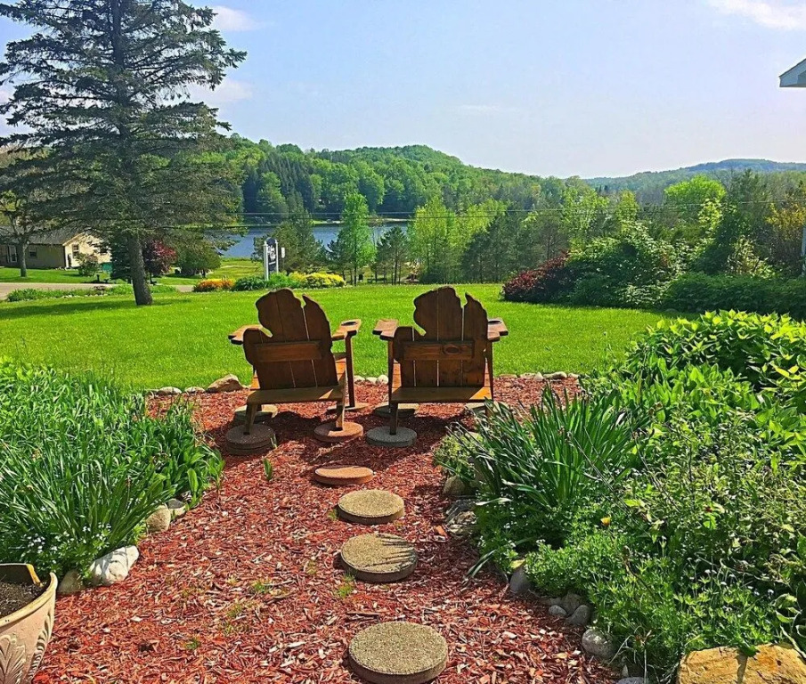 House on the Hill Bed and Breakfast