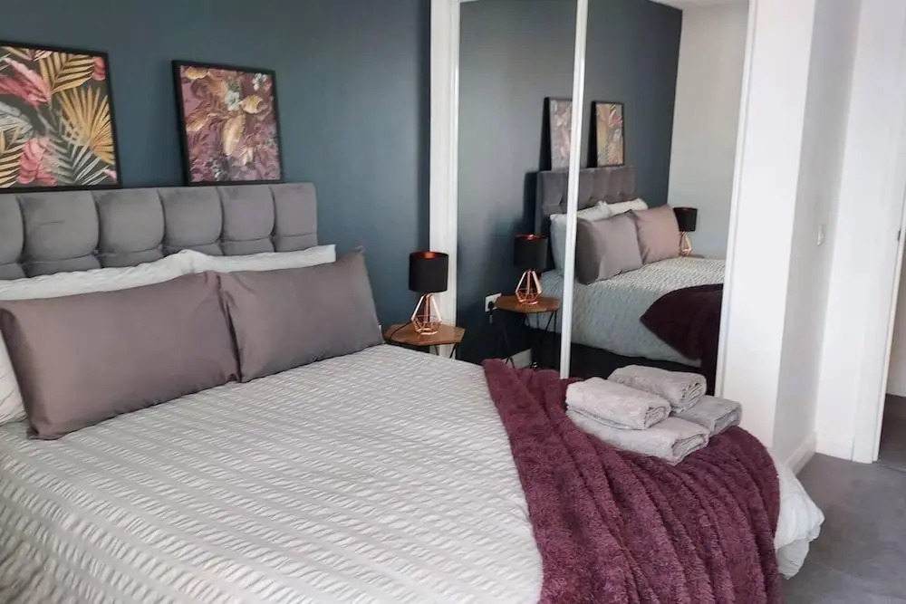 Modern 2 bed Apartment, City Centre, Wifi