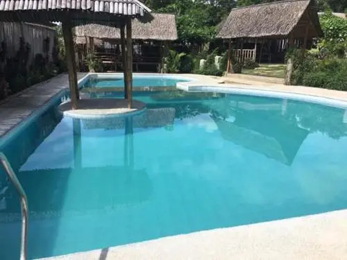 Munting Kubo Resort