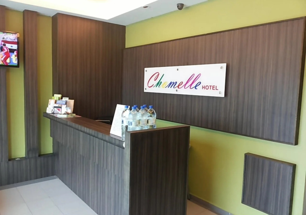 Chomelle Hotel