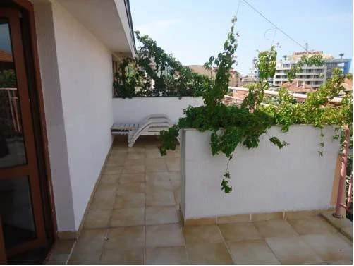 White Rose Family Hotel