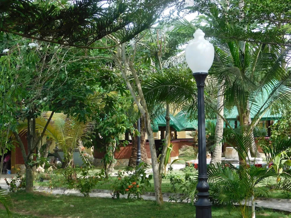 Honeyland Beach Resort