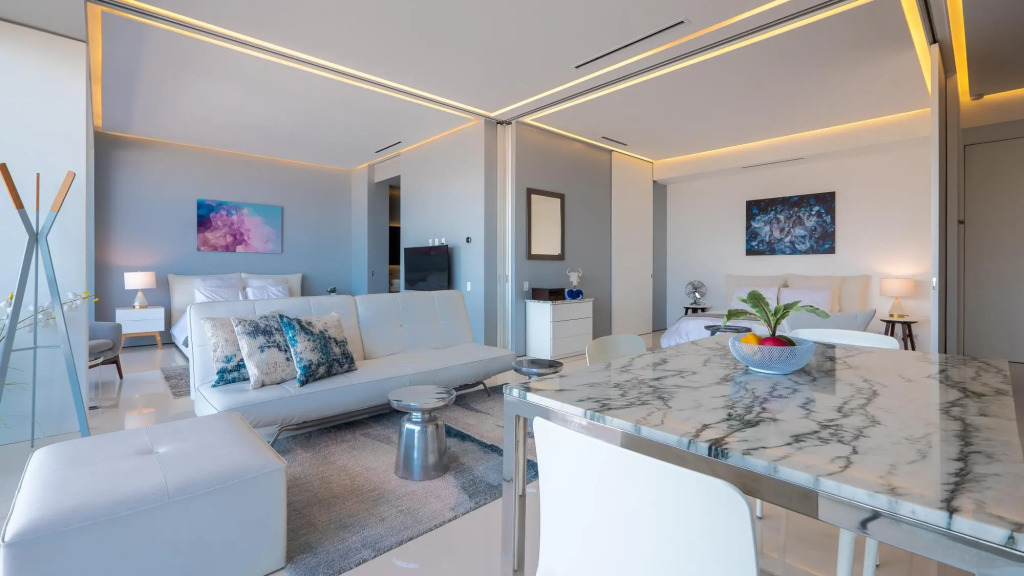Pier 57-603 Ocean Views Chic 2 Bedrooms 2 Baths Romantic Zone