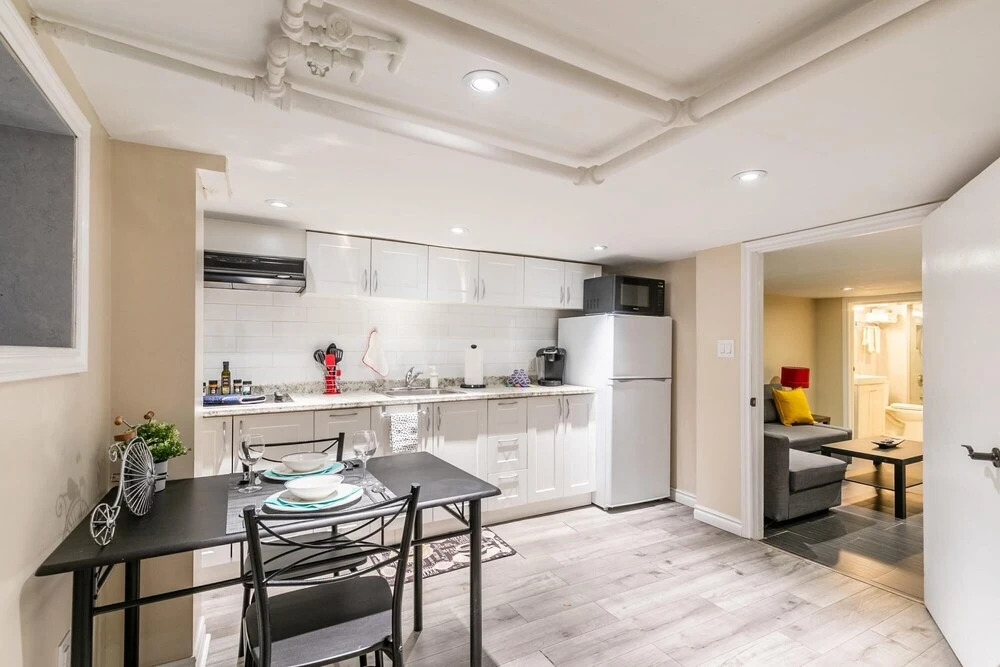 Newly Renovated 1Br Apt W Queen Bed And Netflix