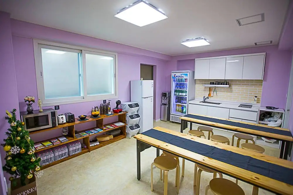 Seongsaneogeodeulang Guesthouse