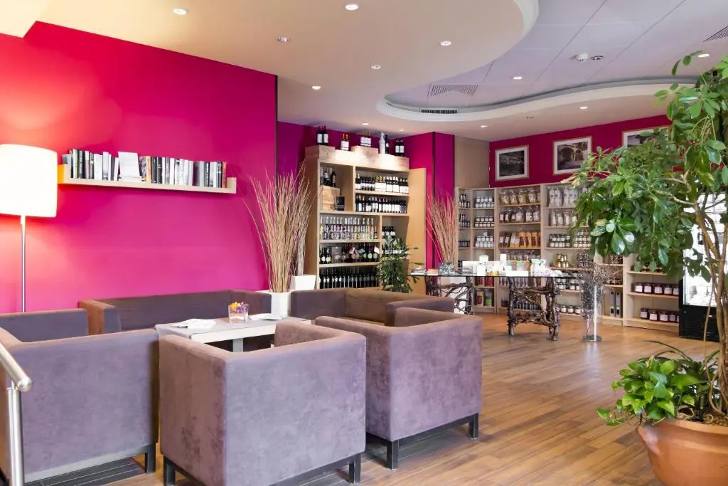 Enjoy 1313AG Hotel Touring