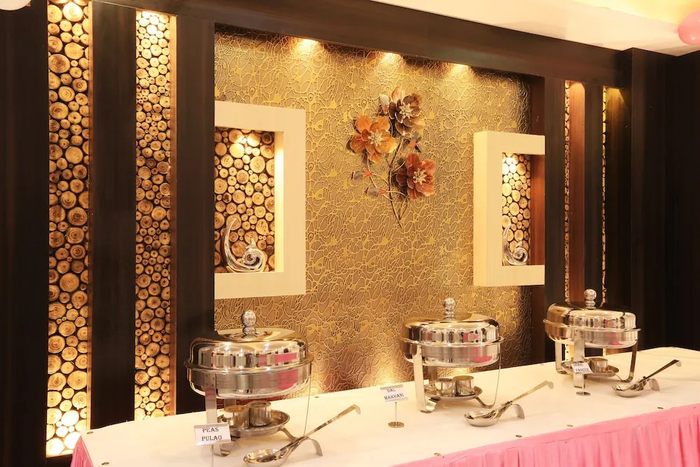 OYO 9268 Hotel Arch