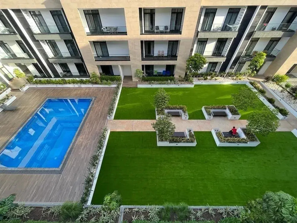 Luxury Green Home Apt