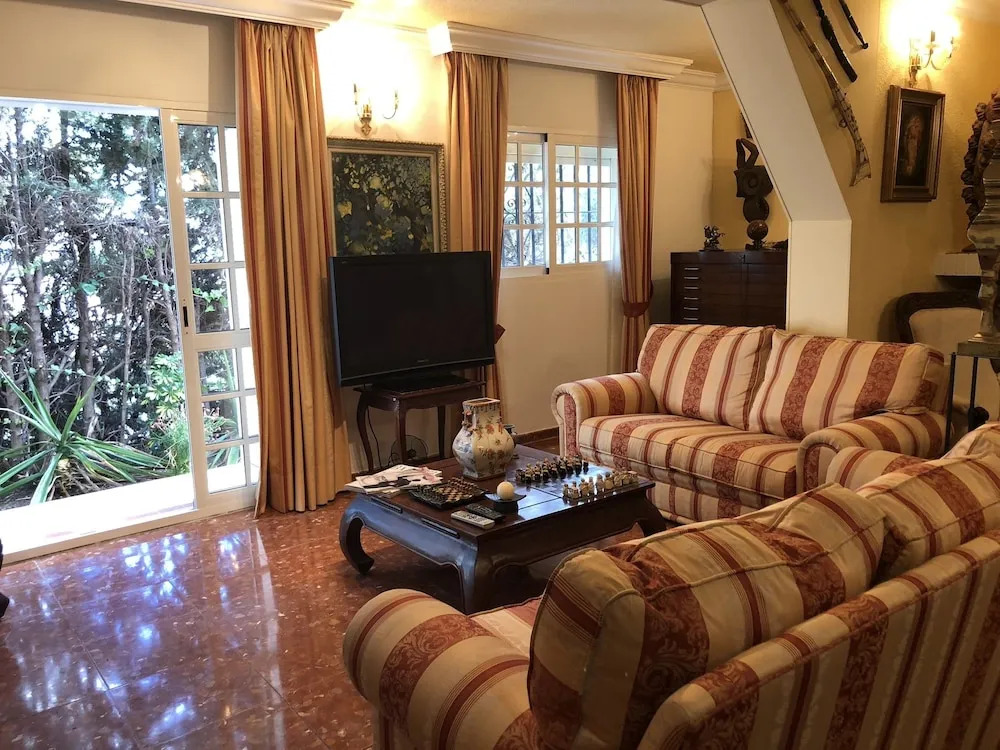 Rentcostadelsol Villa Pinares-Malaga