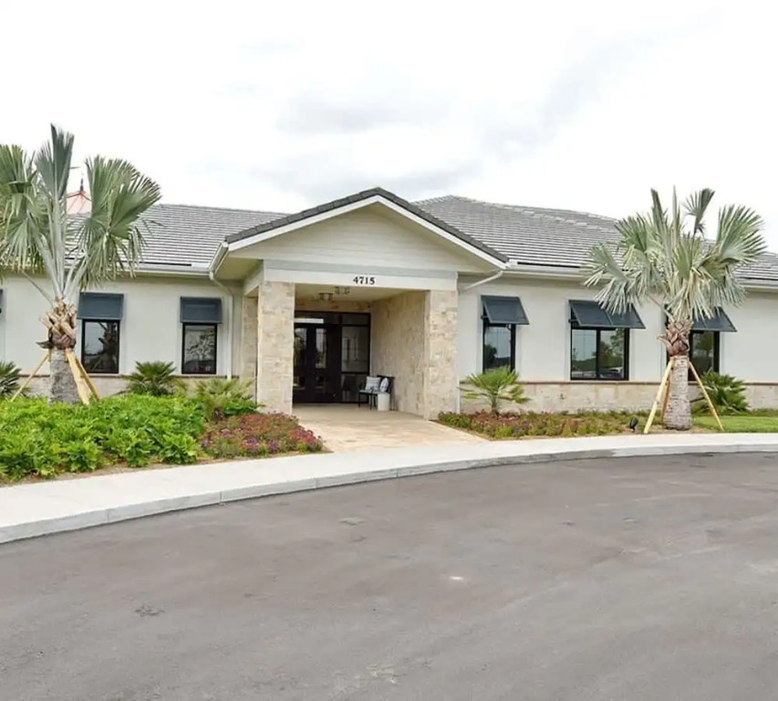 2941 Modern 4BD at Storey Lake