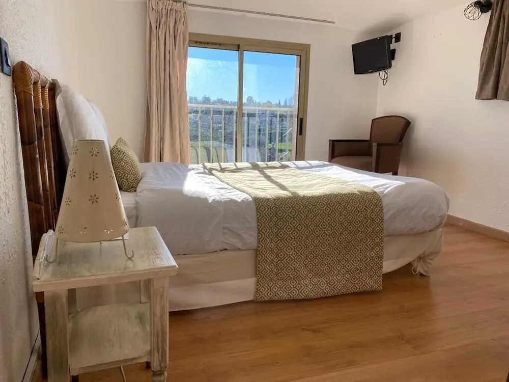 Hotel La Fontaine Du Peyron